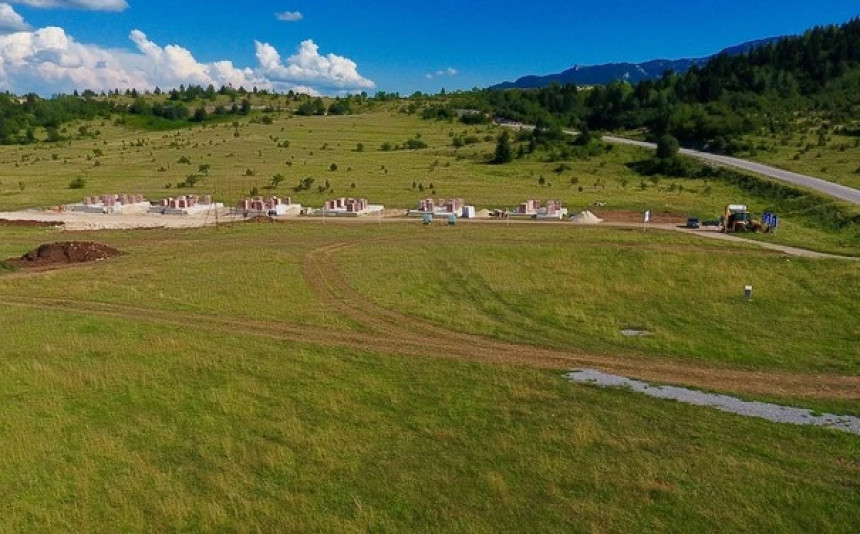 Počela izgradnja 6 vila u Trnovu