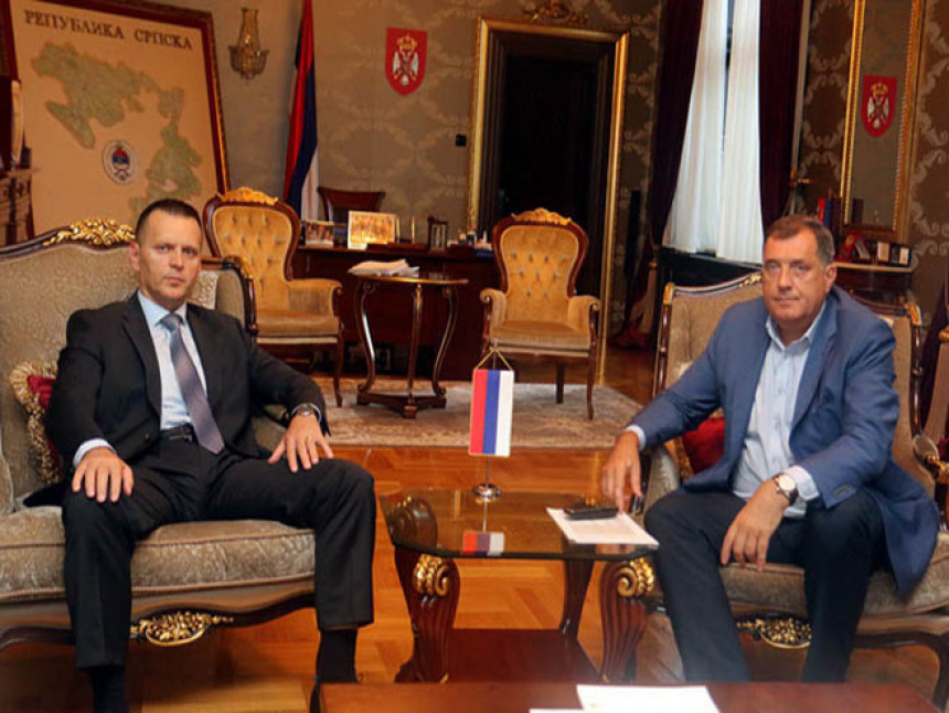 Važan sastanak Lukača i Dodika