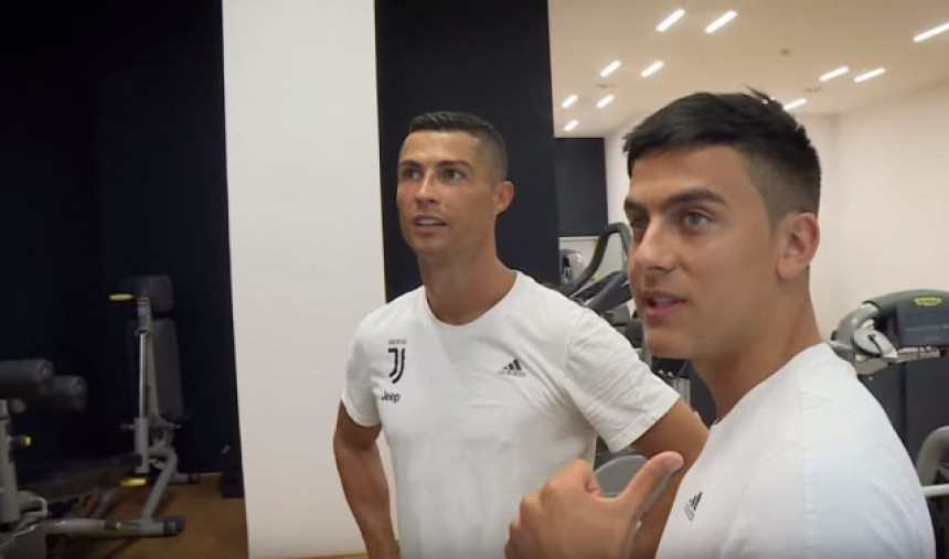 Video: Ronaldo u crno-bijelom pogonu!