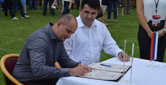Lopare i Negotin bratske opštine