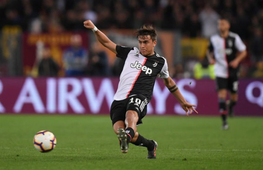 Dibalina plata koči transfer u Junajted!