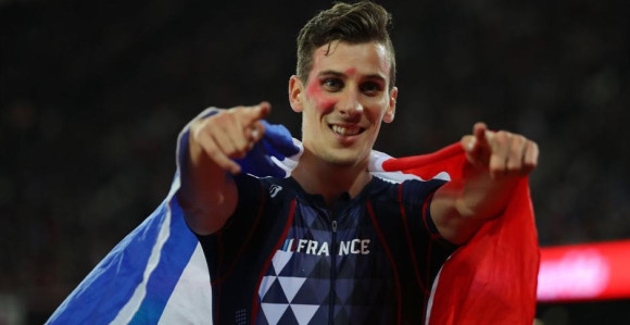 Lažni fanovi teže povrijedili svjetskog prvaka!