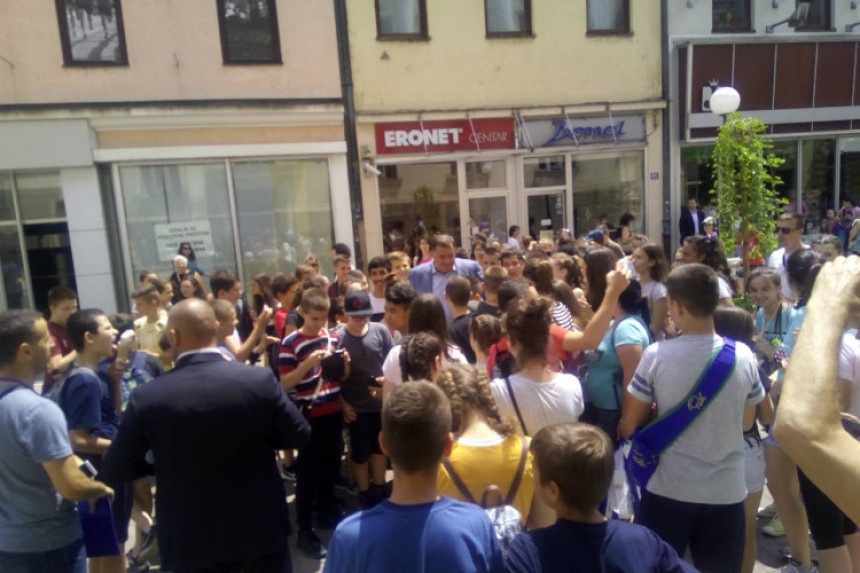 Teška zloupotreba djece za izbore
