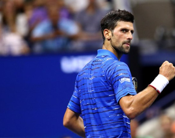 Frka na USO! Navijač: Kad će penzija? Nole: Naći ću te ja!