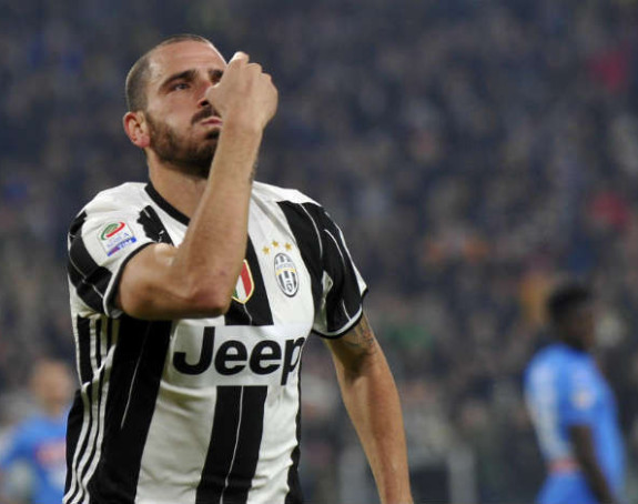 Ljubav je ta sve jača i jača...!