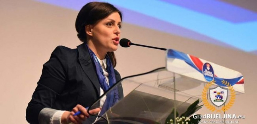 Lažni Bošnjaci i Srbi na listama