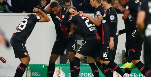 Kup: Razvaljivanje! Bajer igra fudbal iz snova!