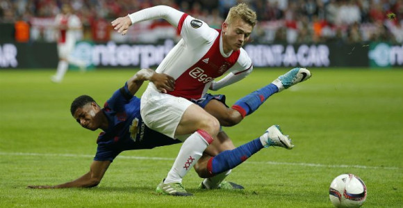 Ajaksova poruka Barseloni...