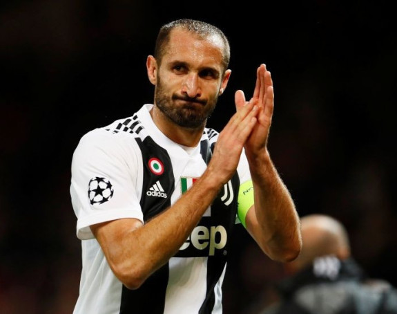 Pirlo je čarobnjak, imao je oči na potiljku! 