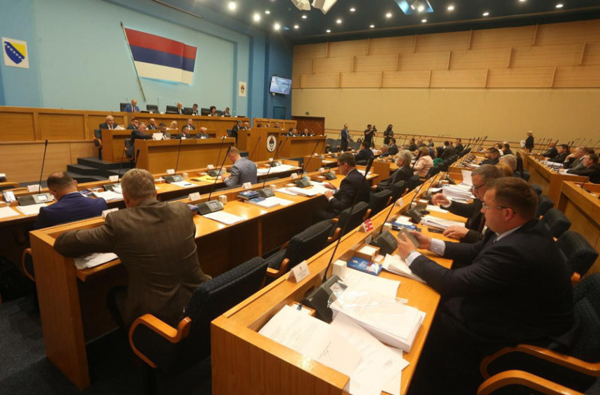 Parlament RS o traženju nestalih i ratnim zločinima