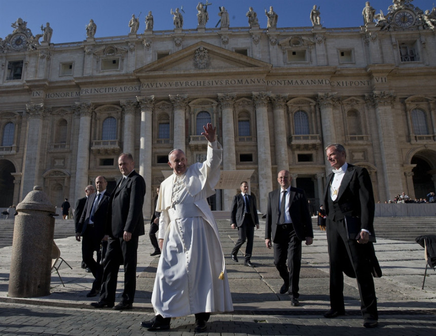 Папа Фрањо: Пјевам као магарац