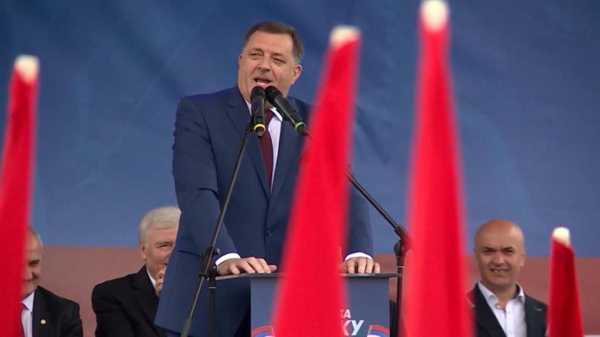 Političari su nas uveseljavali...